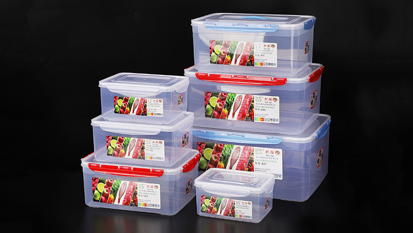 Four sided buckle fresh-keeping box